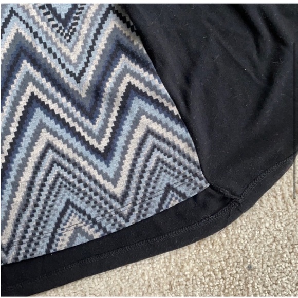 Top - Picture 3 of 4